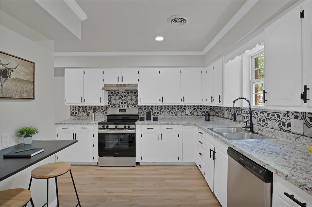 214 Bluebonnet Trail