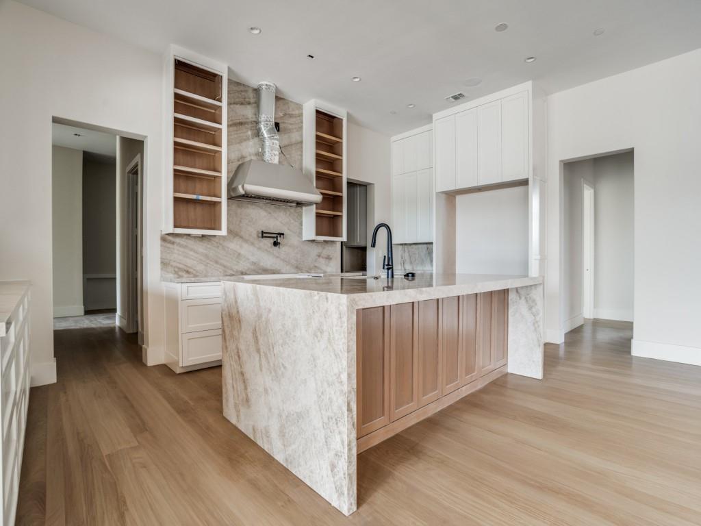 Barratt Lake Estates - Residential