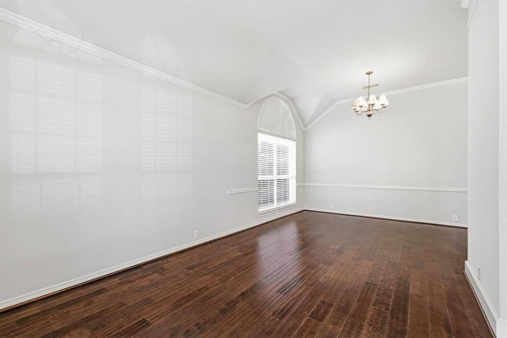 7716 Ravenhill Drive