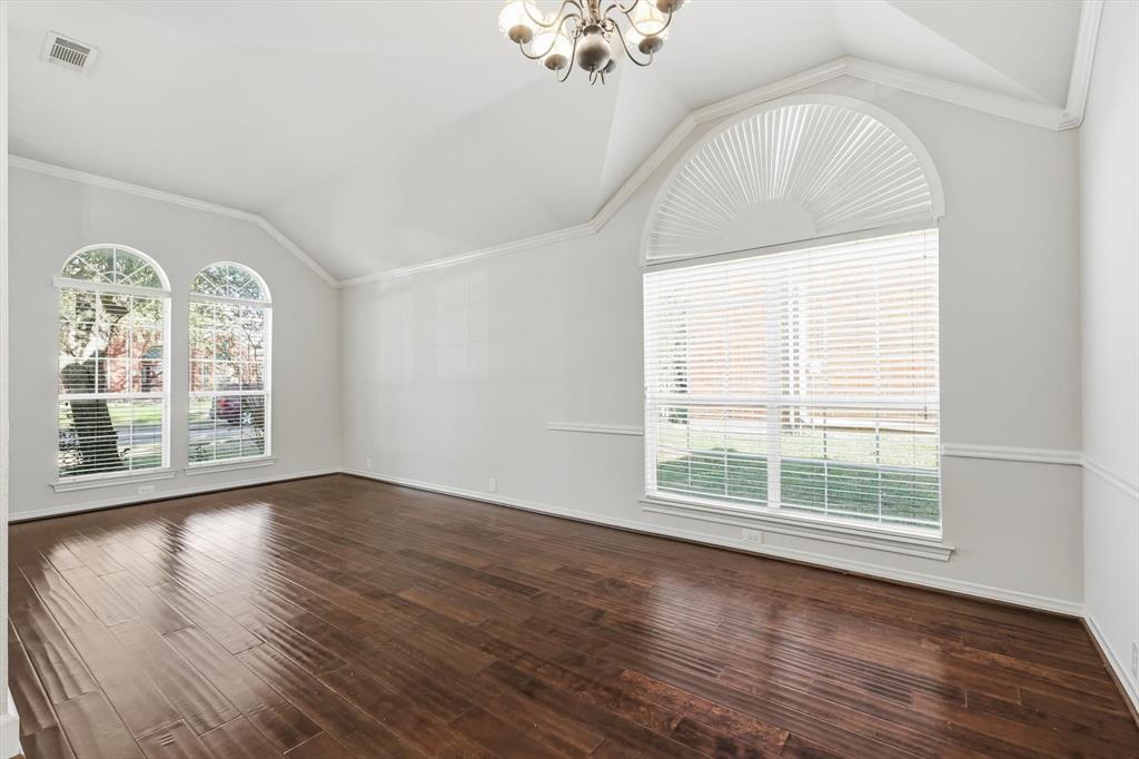 7716 Ravenhill Drive