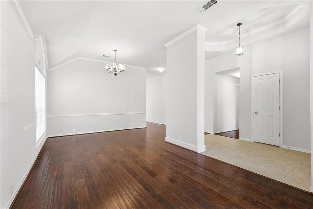 7716 Ravenhill Drive