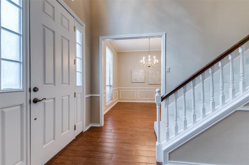 3701 Queenswood Lane