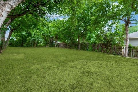 Tiny photo for 5006 Bartlett Avenue, Dallas, TX 75216 (MLS # 21101453)