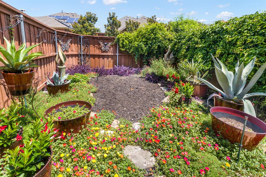 3905 Jasmine Fox Lane