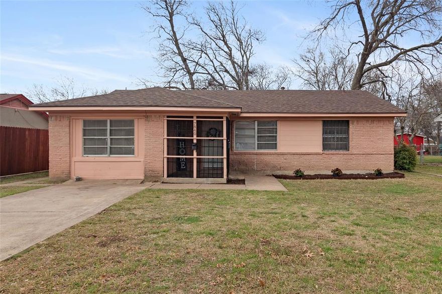 Great starter home! This charming single-story, mid-century home is nestled in an established neighborhood of southern Dallas. The home features 4 bedrooms and 1 bathroom. The 4th bedroom could function as a 2nd living area.  All bedrooms have ceiling fans.  Full-size washer-dryer utility closet.  A large backyard is great for family get-togethers. Updates include roof, flooring, ceiling fans, and paint. Prime location for easy access to freeway, dining, shopping, and entertainment.   Schedule a showing today!