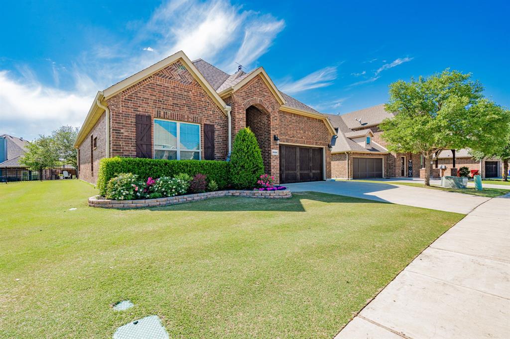 2620 Sabine Circle
