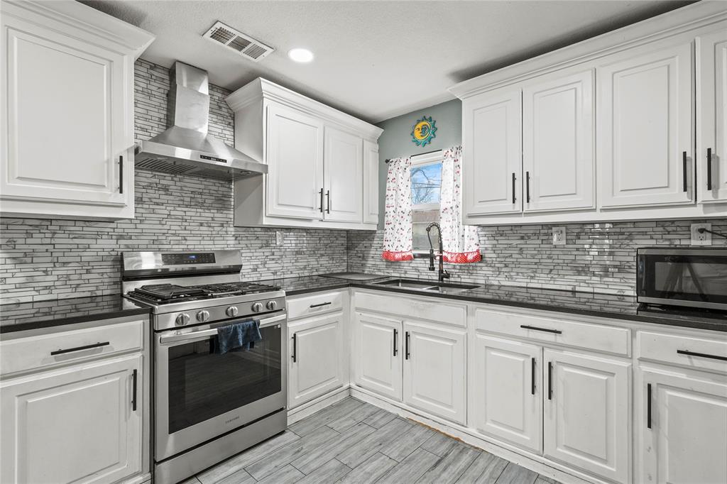 Cloverdale 02 - Residential