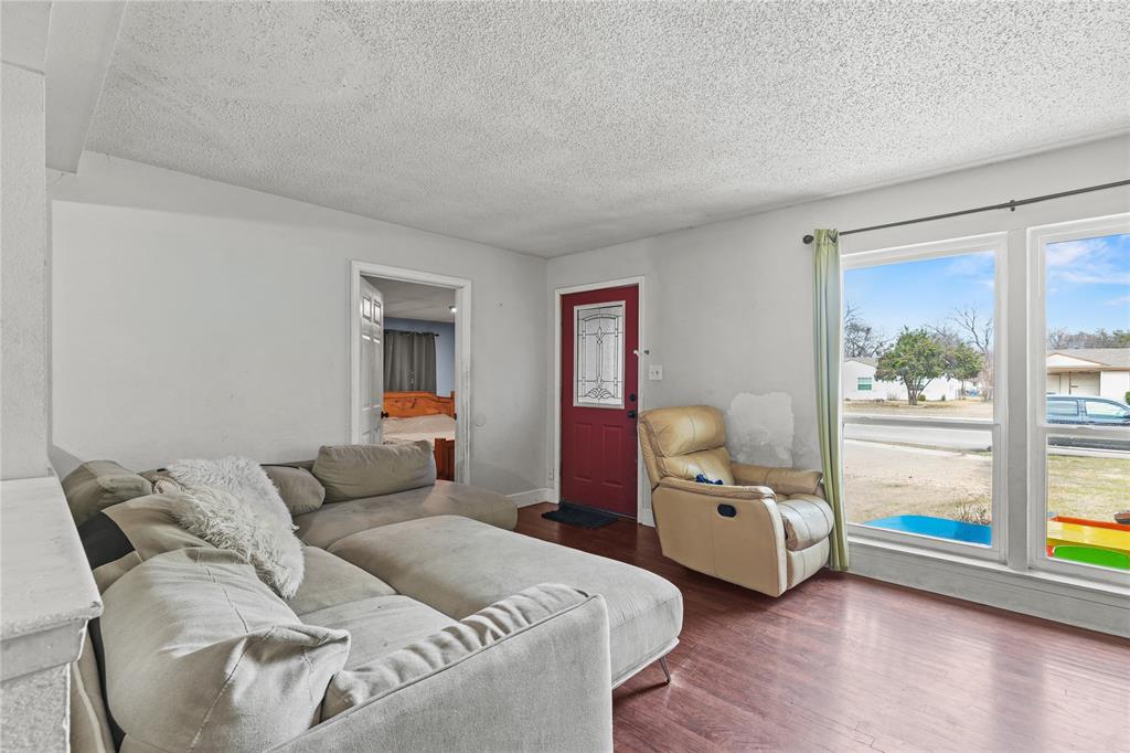 Cloverdale 02 - Residential