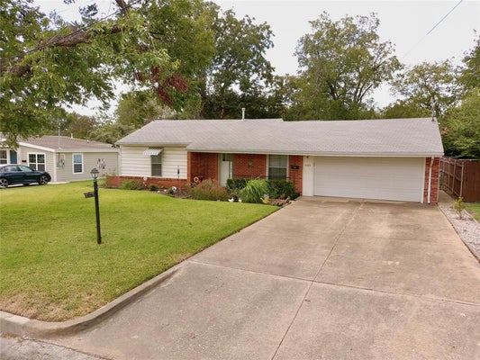 909 HALLUM ST, RIVER OAKS, TX 76114 - Image 5c0aa0fac535d6b44d773b72fc653e4a/247396476