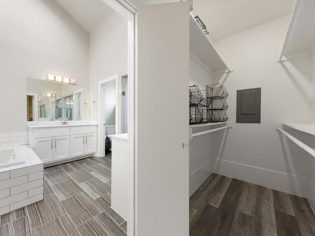 Hillcrest Manor 1st Sec - Residential Lease