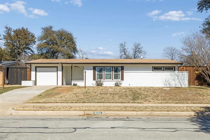 Investor Special or your next Rental Property.  Interior needs work but updates include newer Windows 2022, HVAC updated in 2022, Electrical Panel updated 2022, and newer 8' board on board fence with gates for access to the huge backyard, new Front Door, new Ceiling Fans.