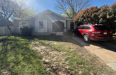 914 Tamara Lane Grand Prairie TX 75051