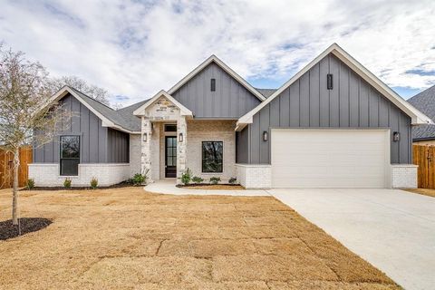 3322 N Grove Street Fort Worth TX 76106