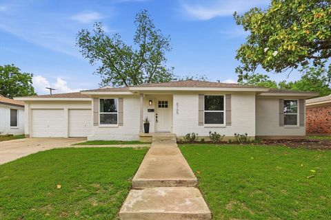 Photo of 6705 Park Place Drive, Richland Hills, TX 76118 (MLS # 21246537)