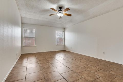 Tiny photo for 14 Enchanted Court, Mansfield, TX 76063 (MLS # 21198874)