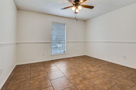 Tiny photo for 14 Enchanted Court, Mansfield, TX 76063 (MLS # 21198874)