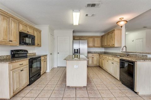 Tiny photo for 14 Enchanted Court, Mansfield, TX 76063 (MLS # 21198874)