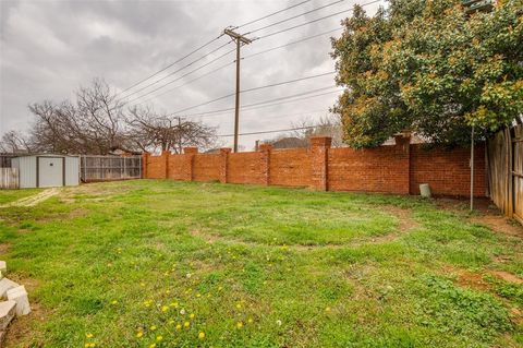 Tiny photo for 14 Enchanted Court, Mansfield, TX 76063 (MLS # 21198874)