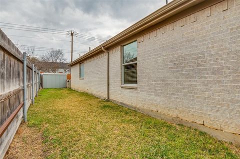 Tiny photo for 14 Enchanted Court, Mansfield, TX 76063 (MLS # 21198874)