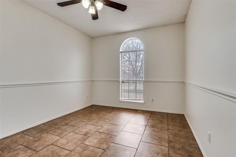 Tiny photo for 14 Enchanted Court, Mansfield, TX 76063 (MLS # 21198874)