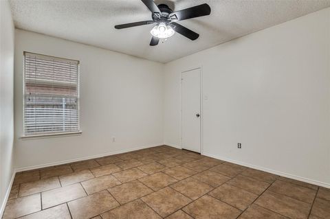 Tiny photo for 14 Enchanted Court, Mansfield, TX 76063 (MLS # 21198874)