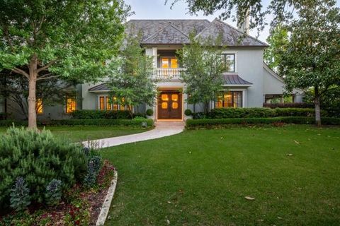 Photo of 4225 BEVERLY DR, Highland Park, TX 75205 (MLS # 21275581)