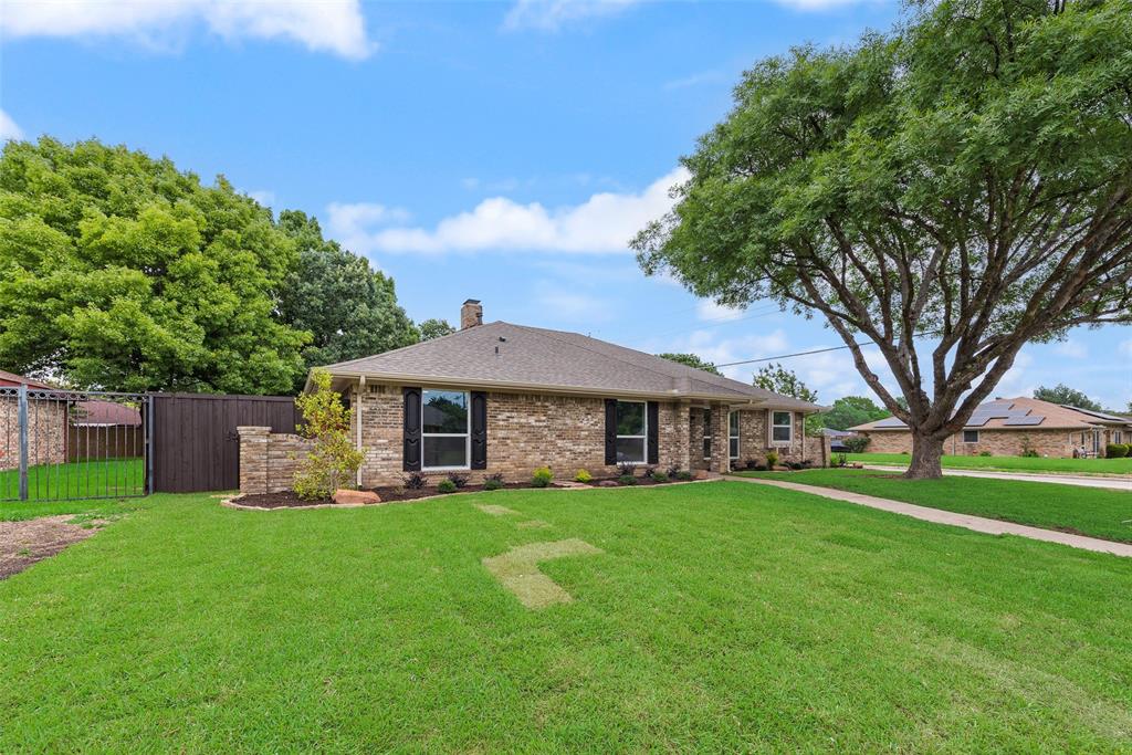 2701 Lawndale Drive