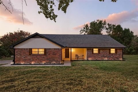 525 Ward Lane Burleson TX 76028