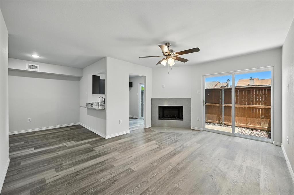 Preston Oaks Crossing Condos 01 & 02 - Residential