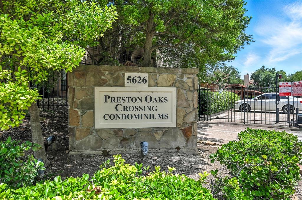Preston Oaks Crossing Condos 01 & 02 - Residential