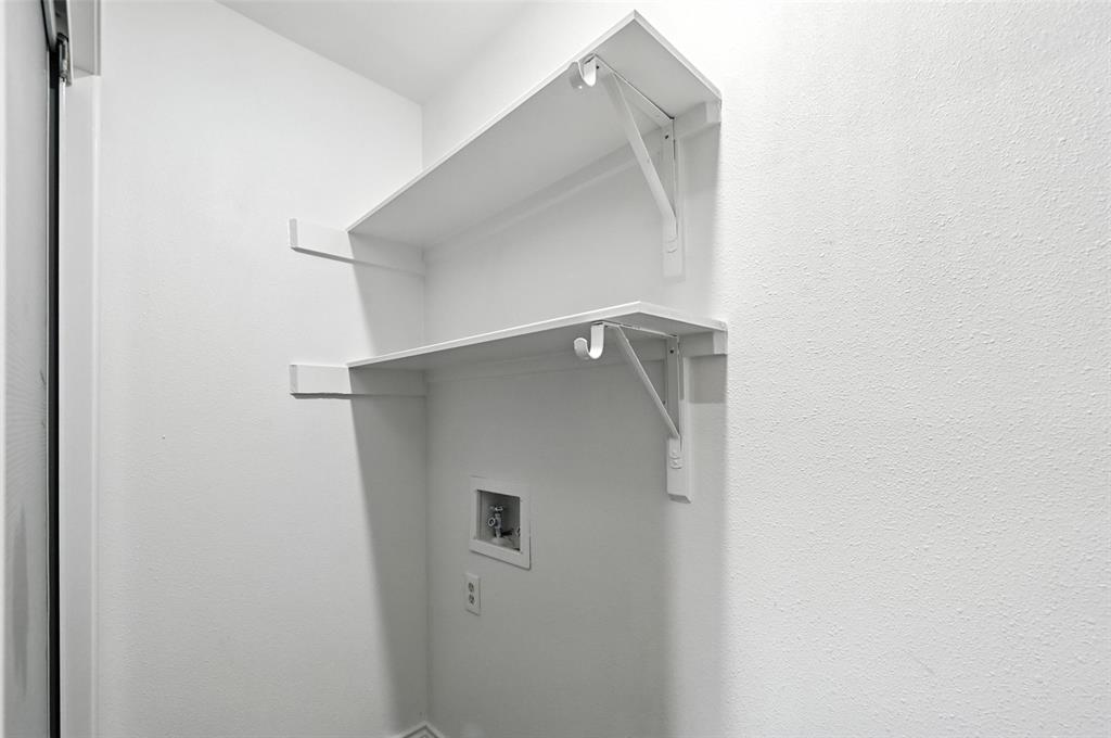 Preston Oaks Crossing Condos 01 & 02 - Residential