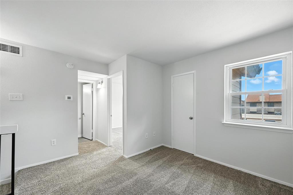 Preston Oaks Crossing Condos 01 & 02 - Residential