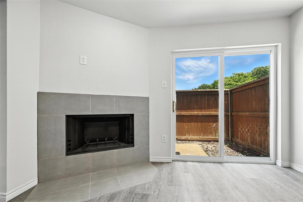 Preston Oaks Crossing Condos 01 & 02 - Residential