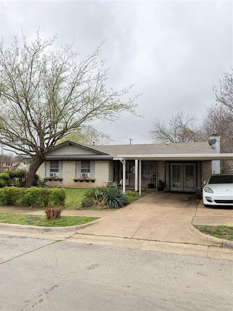 Photo of 6547 Tioga Place, Dallas, TX 75241 (MLS # 21212535)