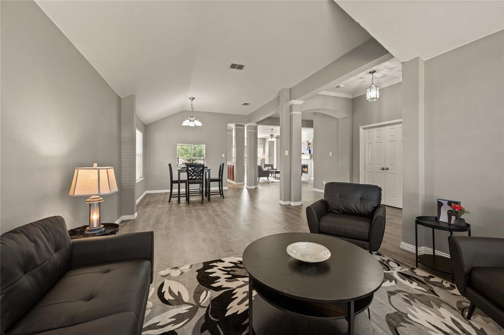 1205 Hickory Bend Lane