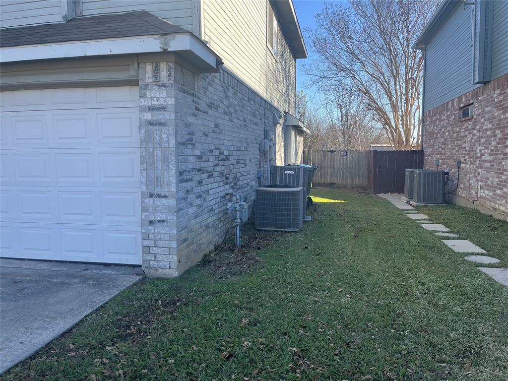 Mill Creek Crossing 01 - Residential