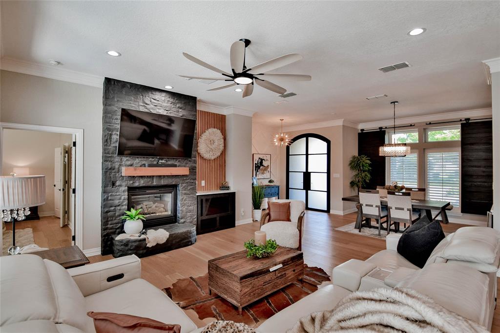 Waters Edge - Residential