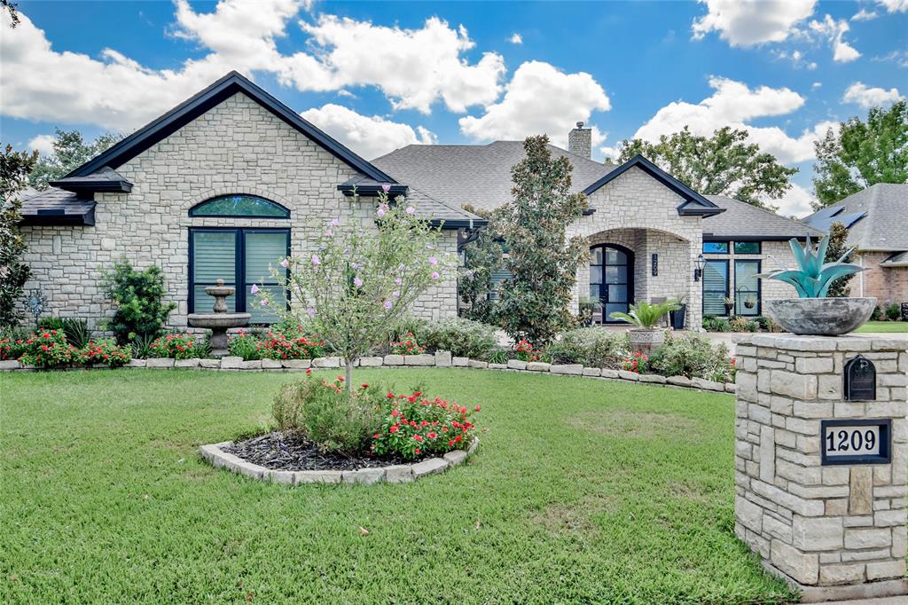 1209 Mallard Way
