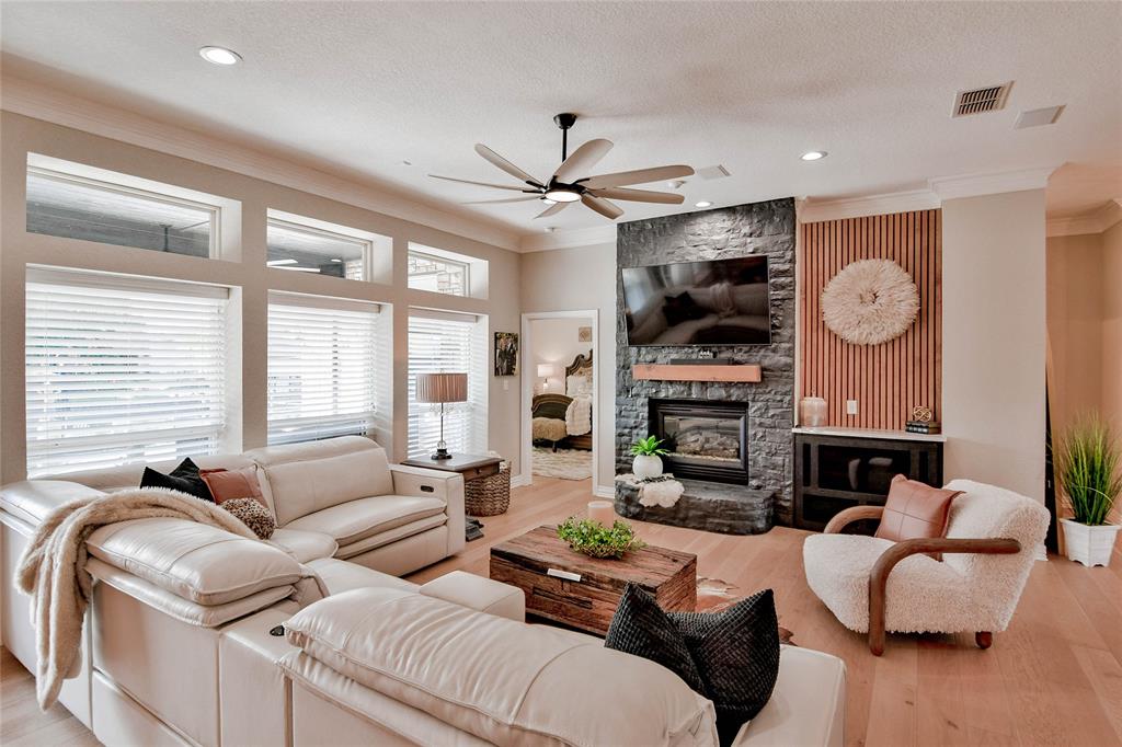 Waters Edge - Residential