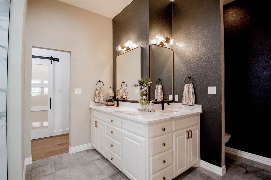 Waters Edge - Residential