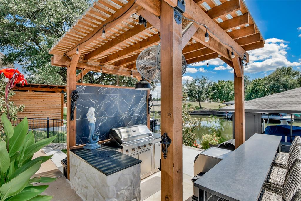 Waters Edge - Residential