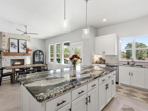 Tiny photo for 199 Graystone Dr, Weatherford, TX 76088 (MLS # 21102776)