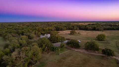 Photo of 1004 County Road 4574, Sulphur Springs, TX 75482 (MLS # 21331038)