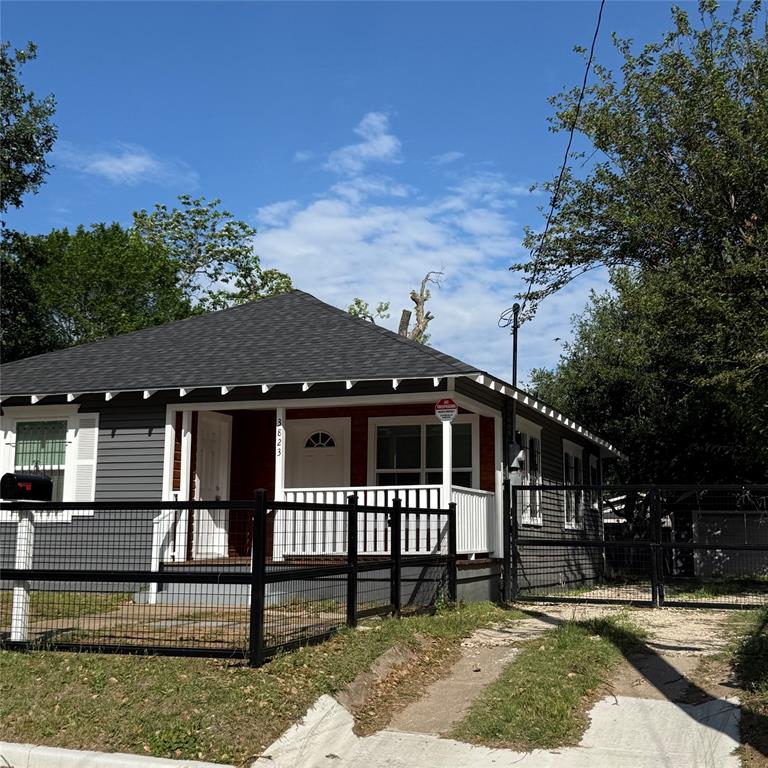 Second Avenue - Residential