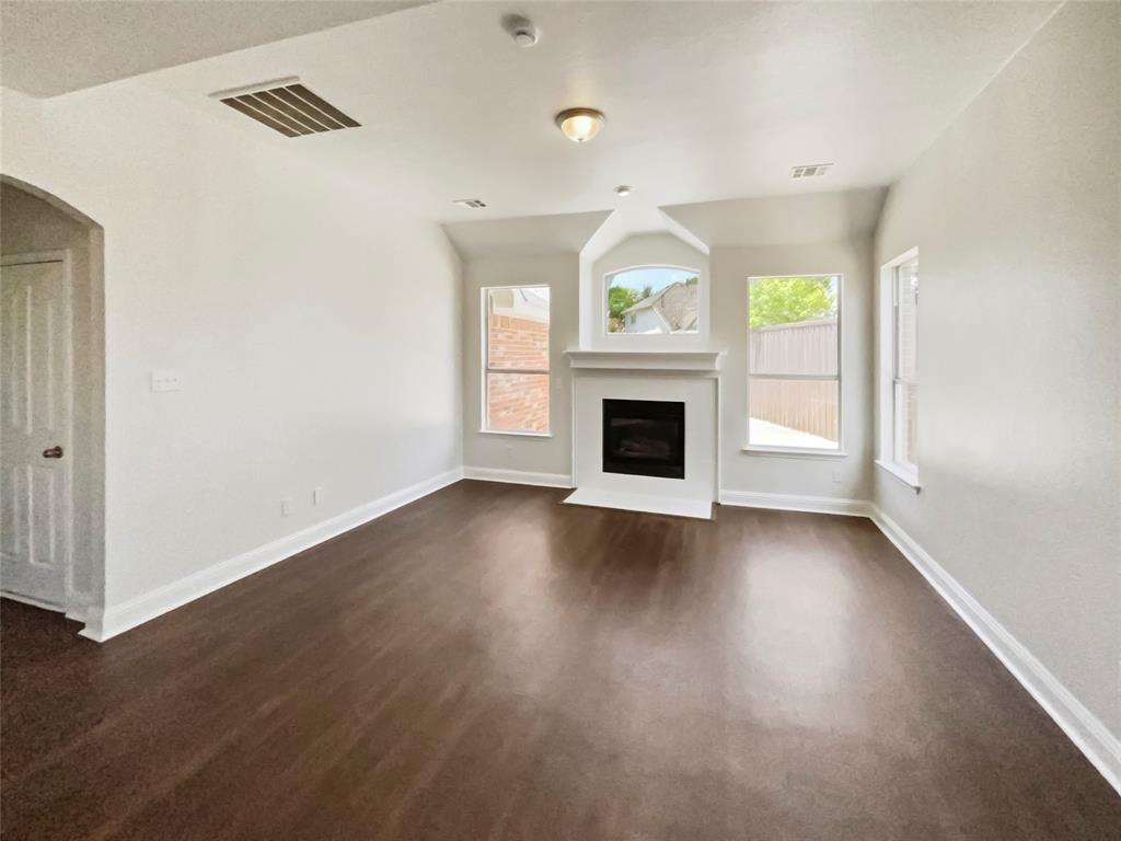 1815 Hollow Creek Court