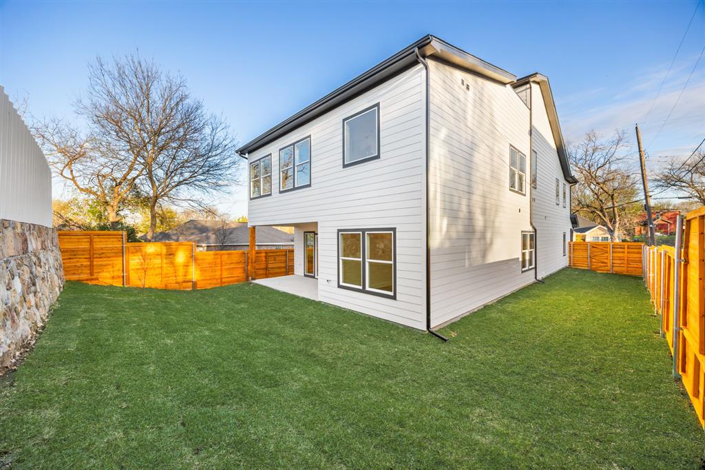 Gilroy Miss Carrie - Residential