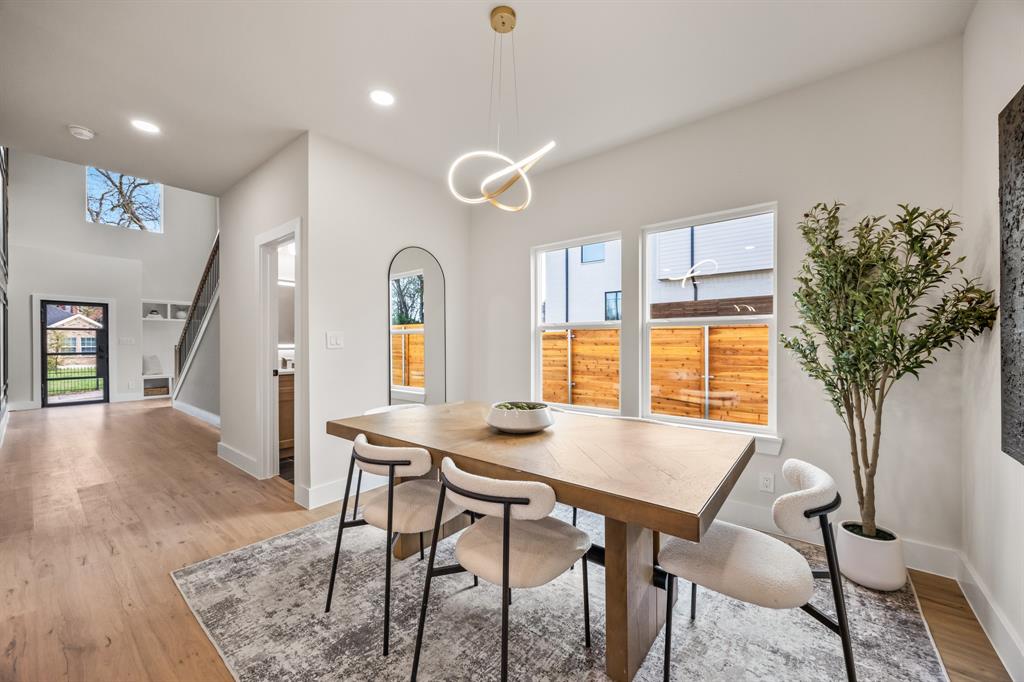 Gilroy Miss Carrie - Residential