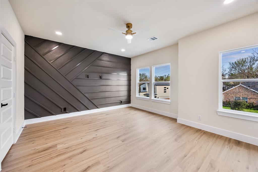 Gilroy Miss Carrie - Residential