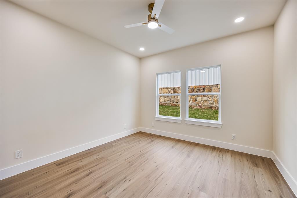 Gilroy Miss Carrie - Residential