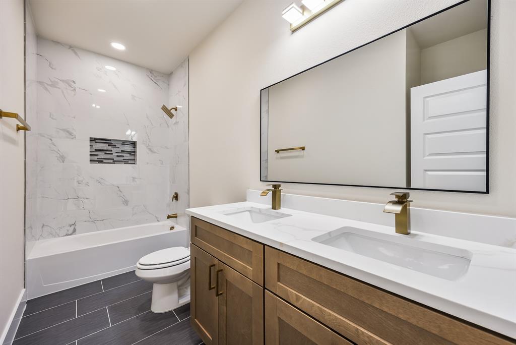 Gilroy Miss Carrie - Residential